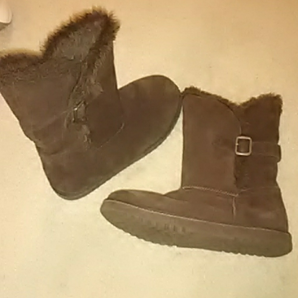 Suede boots